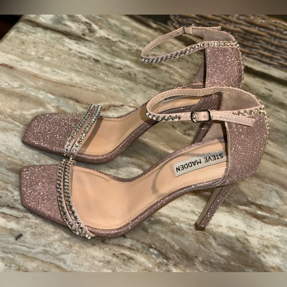 Women’s STEVE MADDEN Collette Heeled Sandal- Blush. Size 8 - Picture 3 of 8